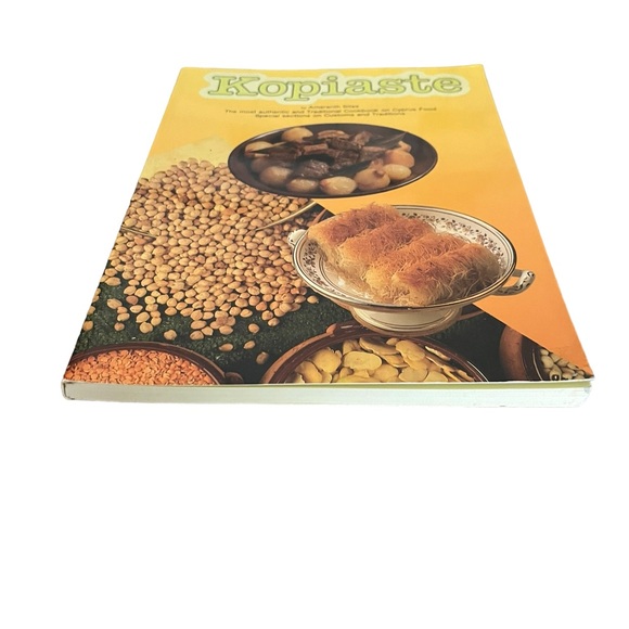 Kopiaste Authentic & Traditional Cookbook On Cyprus Food By Amaranth Sitas 1989 - Picture 6 of 13